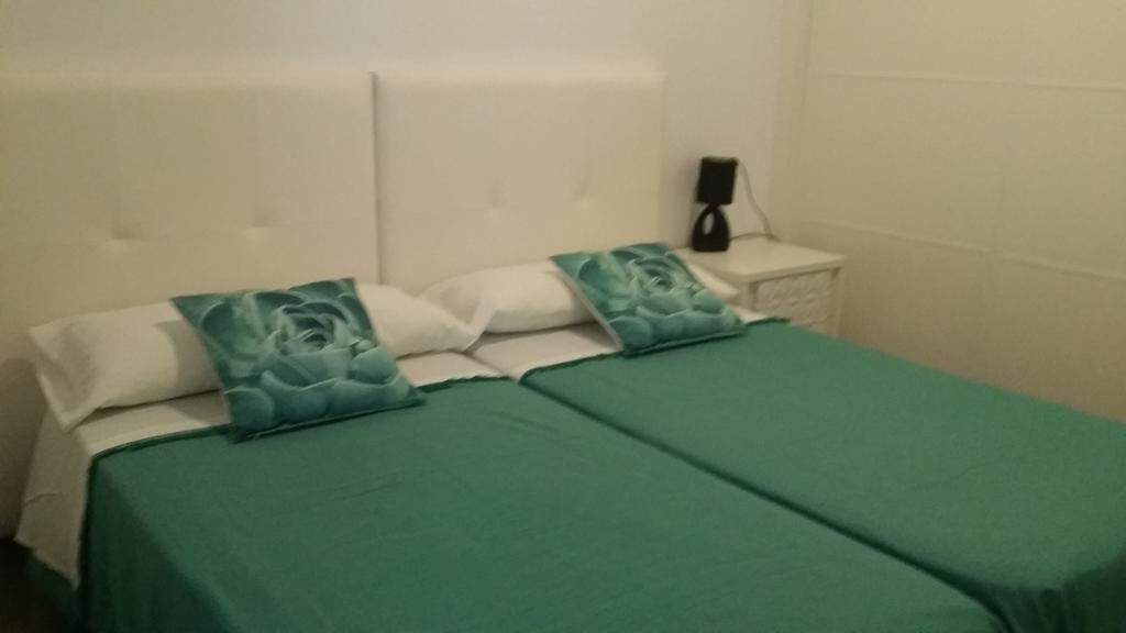 Apartamentos Iliberis Granada Kamer foto