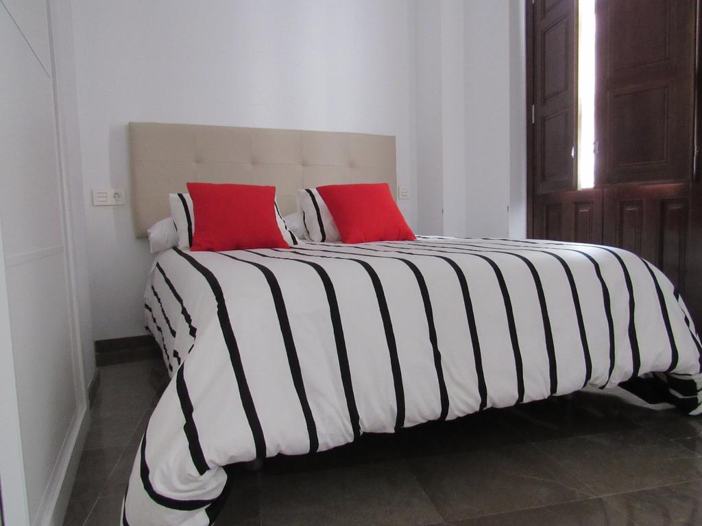 Apartamentos Iliberis Granada Buitenkant foto