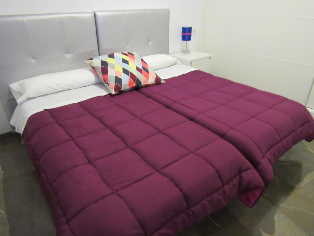 Apartamentos Iliberis Granada Buitenkant foto
